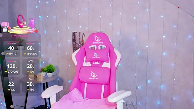 Snapshot of Lynn_Martin chatting on 23, 10, 2025 Lynn Martin online show from 23, 10, 2025