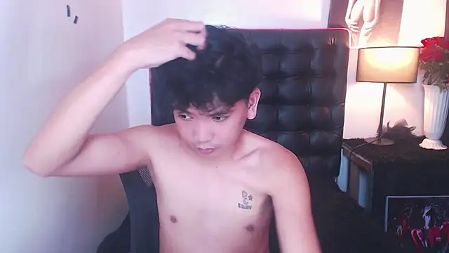 Asianbluefuckerrrr online show from 25, 9, 2025