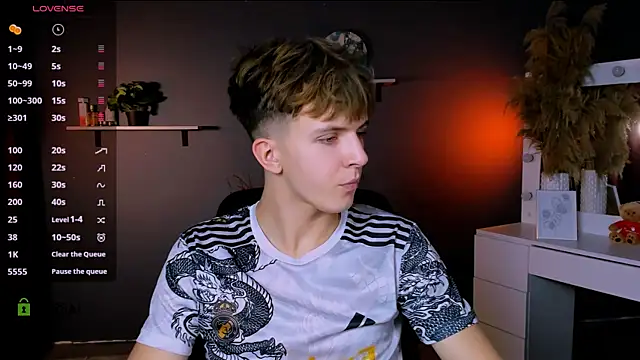 travis wolf  online show from 8, 10, 2025