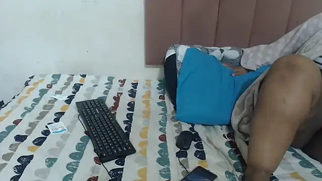 Chubby Queenx255 online show from 16, 11, 2025