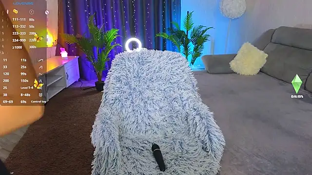 ValenciiaQ online show from 11, 9, 2025