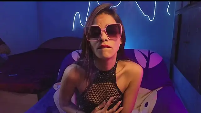 royeoy22 online show from 3, 2, 2026