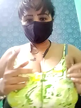 Snapshot of tamil_Vennila chatting on 17, 10, 2025 tamil Vennila online show from 17, 10, 2025