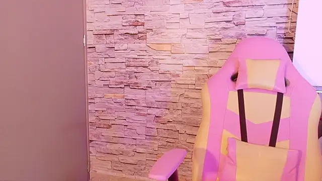 liz monserrat 1 online show from 17, 1, 2026