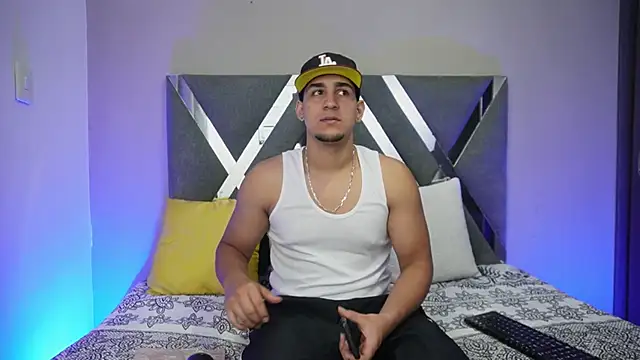 massimo vidal  online show from 11, 10, 2025