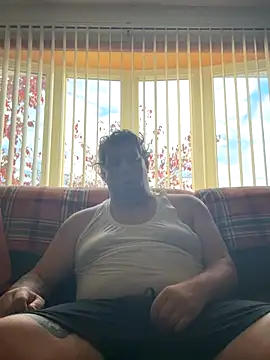 Snapshot of Stephanie1984 chatting on 1, 11, 2025 Stephanie1984 online show from 1, 11, 2025