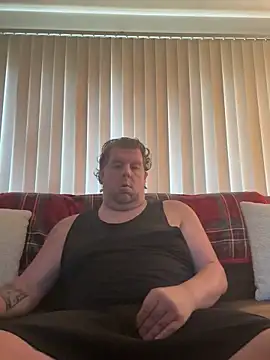 Snapshot of Stephanie1984 chatting on 10, 11, 2025 Stephanie1984 online show from 10, 11, 2025