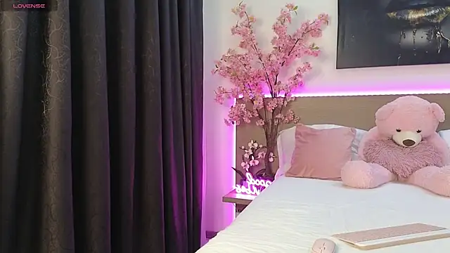 anexblondie online show from 16, 10, 2025