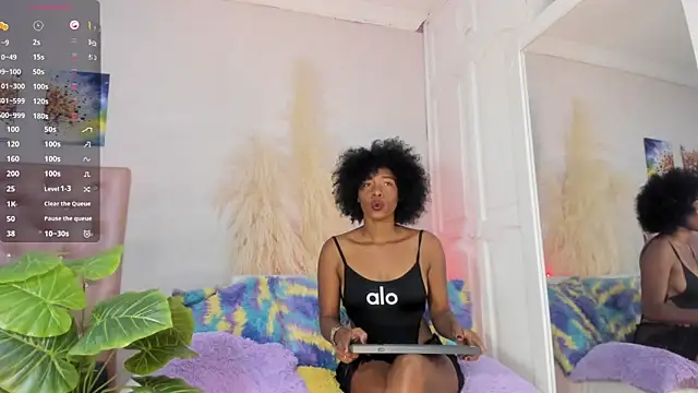 CardyKambell1 online show from 11, 10, 2025