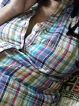 Snapshot of Janvi_-Love chatting on 24, 9, 2025 Janvi -Love online show from 24, 9, 2025