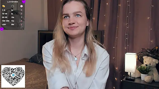 Snapshot of KerenFurguson chatting on 11, 9, 2025 KerenFurguson online show from 11, 9, 2025