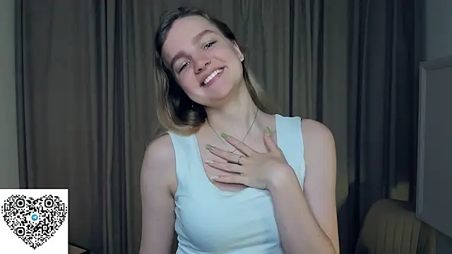 Snapshot of KerenFurguson chatting on 11, 10, 2025 KerenFurguson online show from 11, 10, 2025