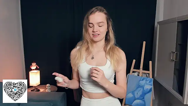 Snapshot of KerenFurguson chatting on 25, 10, 2025 KerenFurguson online show from 25, 10, 2025