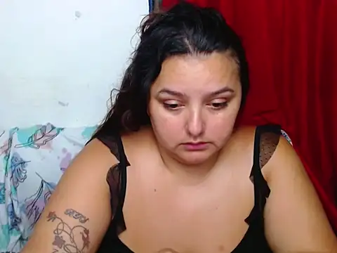 Snapshot of KeilyHall chatting on 29, 10, 2025 KeilyHall online show from 29, 10, 2025