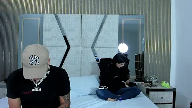 Snapshot of markAndPhilip chatting on 10, 11, 2025 markAndPhilip online show from 10, 11, 2025