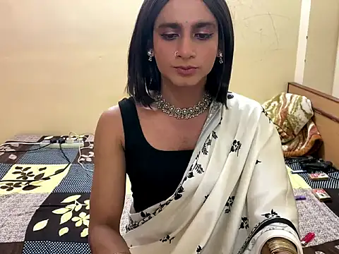 LuvLayla online show from 20, 12, 2025