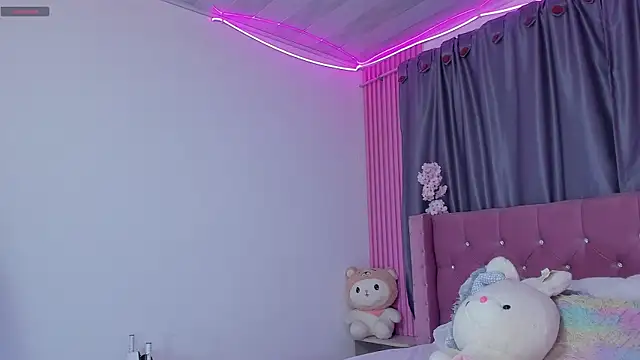 Nayla-Mouna online show from 7, 2, 2026