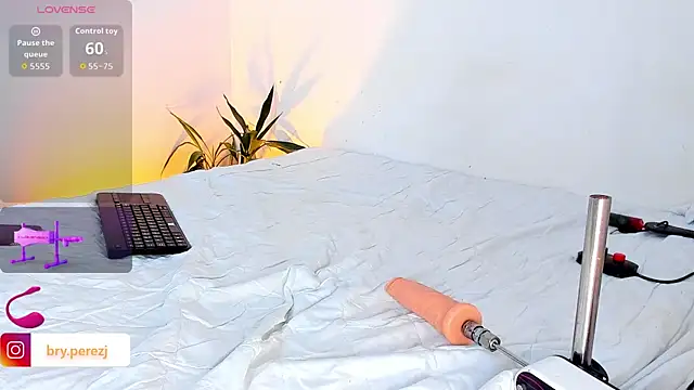 Snapshot of bryXonStorm chatting on 19, 12, 2025 bryXonStorm online show from 19, 12, 2025