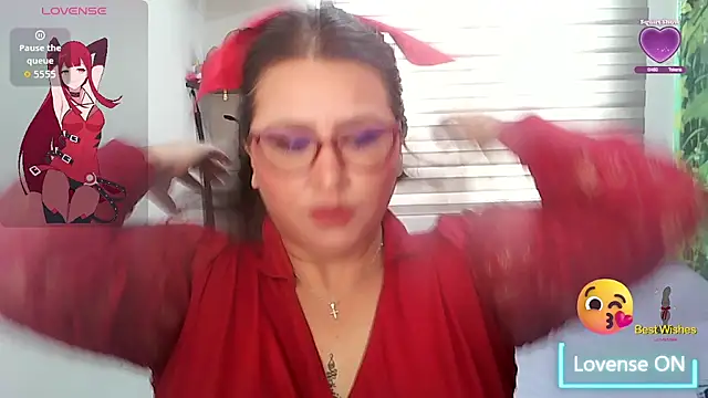 Snapshot of Vesper_Vixen chatting on 25, 10, 2025 Vesper Vixen online show from 25, 10, 2025