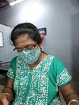 Snapshot of umashreetamil chatting on 21, 2, 2026 umashreetamil online show from 21, 2, 2026