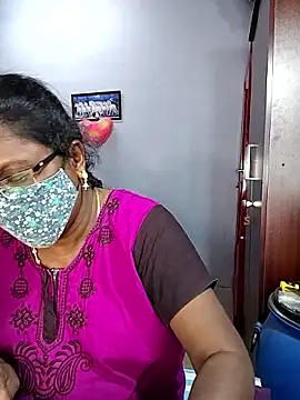 Snapshot of umashreetamil chatting on 23, 2, 2026 umashreetamil online show from 23, 2, 2026