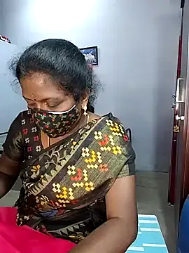 Snapshot of umashreetamil chatting on 3, 3, 2026 umashreetamil online show from 3, 3, 2026