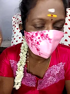 Snapshot of umashreetamil chatting on 24, 3, 2026 umashreetamil online show from 24, 3, 2026