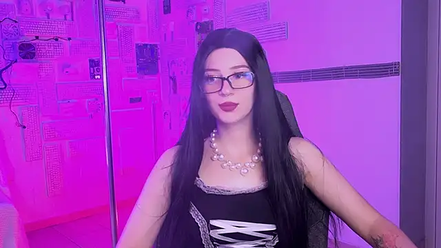 AliceWelch  online show from 19, 9, 2025