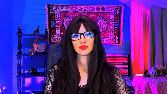 AliceWelch  online show from 8, 10, 2025