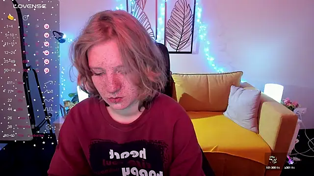 Hailey Foxy online show from 12, 10, 2025