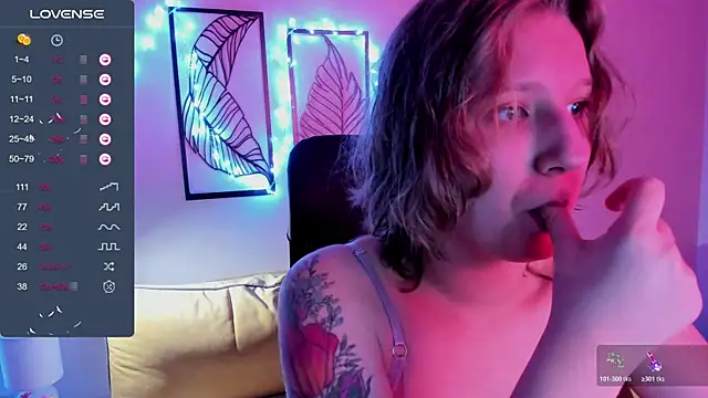 Hailey Foxy online show from 14, 11, 2025