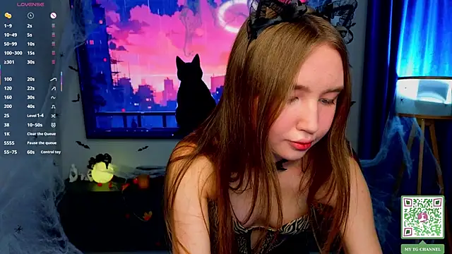 ElfredaTupy online show from 8, 11, 2025