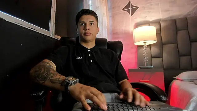 liaamsmiith  online show from 19, 3, 2026