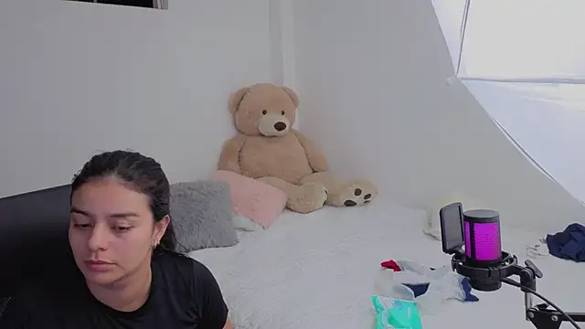 valerihouse online show from 14, 1, 2026