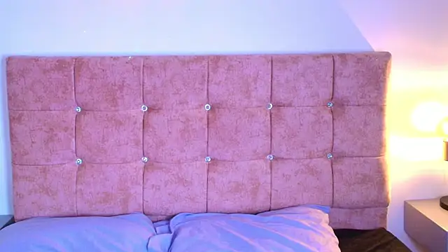 Ares Alpha online show from 9, 10, 2025