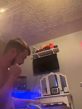 Snapshot of jaycoy22 chatting on 4, 10, 2025 jaycoy22 online show from 4, 10, 2025