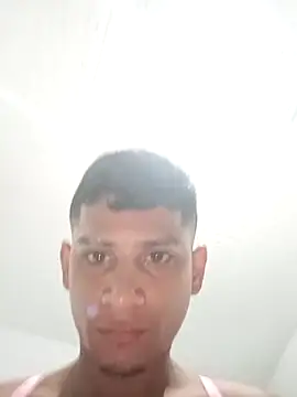 hechizo777 online show from 4, 2, 2026