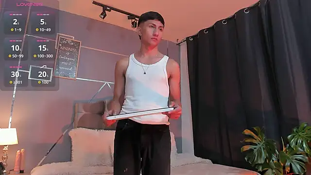 Snapshot of oliver_mr_ chatting on 17, 12, 2025 oliver mr online show from 17, 12, 2025