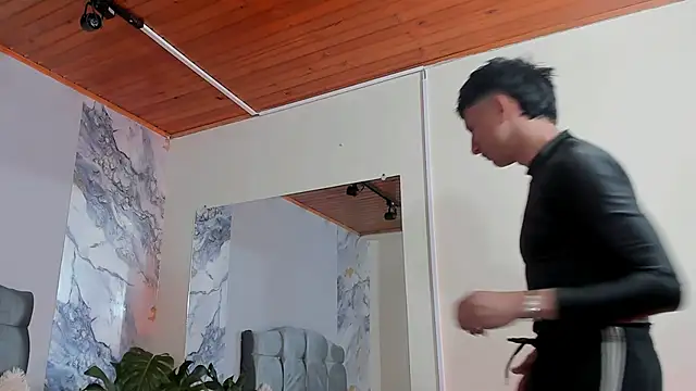 Snapshot of oliver_mr_ chatting on 17, 1, 2026 oliver mr online show from 17, 1, 2026