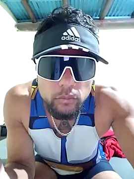 Snapshot of big_leon chatting on 5, 11, 2025 big leon online show from 5, 11, 2025