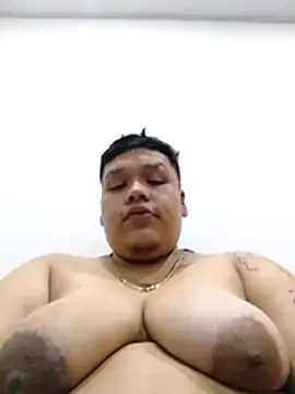 Yulian bigclit7 online show from 28, 11, 2025