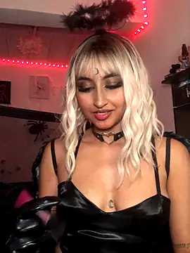 Samara SaenzV online show from 1, 11, 2025