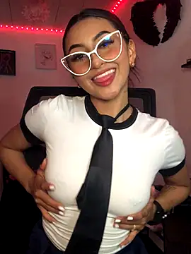 Samara SaenzV online show from 25, 11, 2025