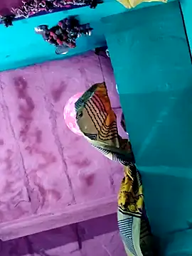 Snapshot of Pooja750 chatting on 5, 3, 2026 Pooja750 online show from 5, 3, 2026