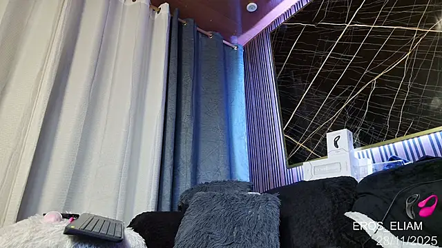 Snapshot of eroseliam chatting on 28, 11, 2025 eroseliam online show from 28, 11, 2025