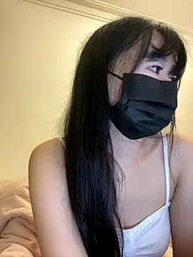 Snapshot of Minnie-2025 chatting on 16, 10, 2025 Minnie-2025 online show from 16, 10, 2025