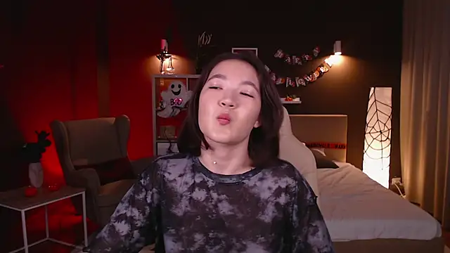 Halle Berrry online show from 23, 10, 2025