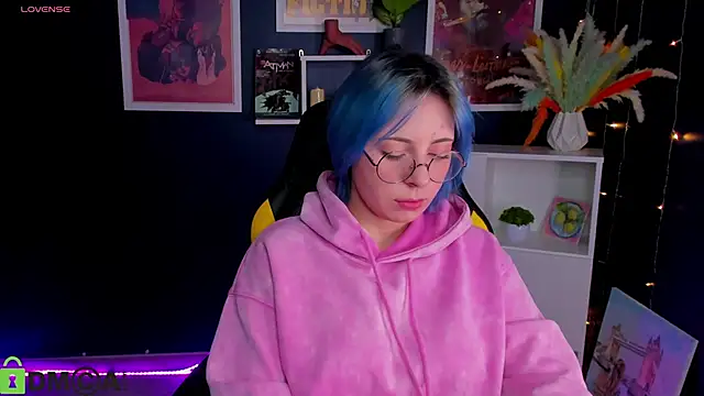 Snapshot of Penny_Stanley chatting on 19, 11, 2025 Penny Stanley online show from 19, 11, 2025