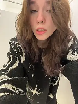 Snapshot of Mimiumuy chatting on 17, 11, 2025 Mimiumuy online show from 17, 11, 2025