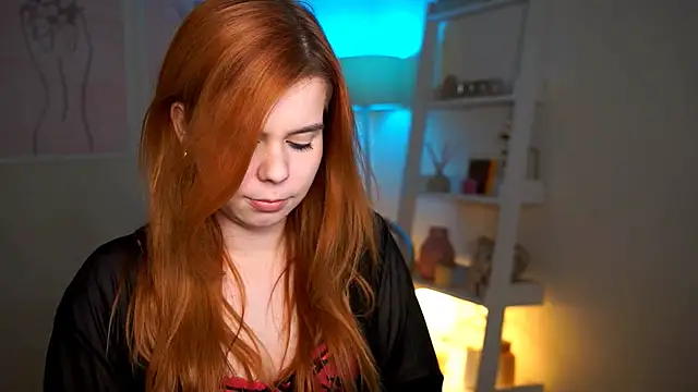 Snapshot of Red_Hotline chatting on 26, 10, 2025 Red Hotline online show from 26, 10, 2025